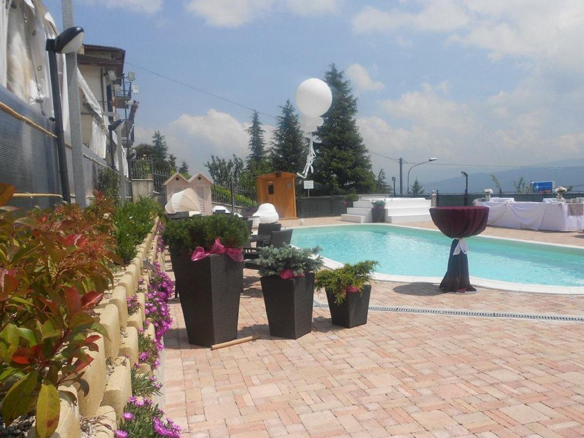 Albergo Ristorante Miramonti Toano Ngoại thất bức ảnh